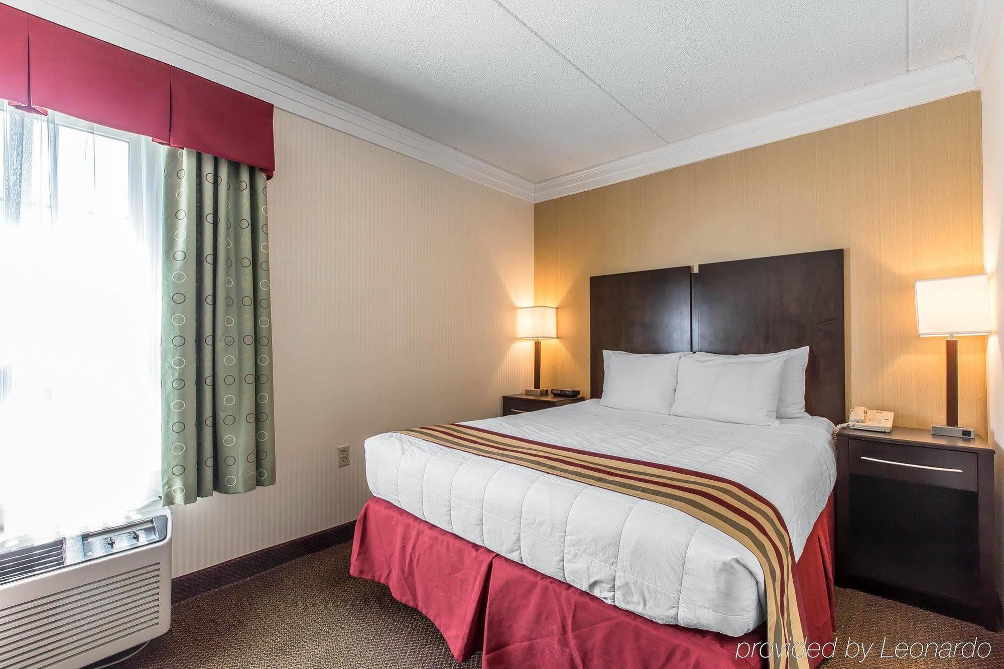 Black Bear Inn & Suites ガトリンバーグ エクステリア 写真